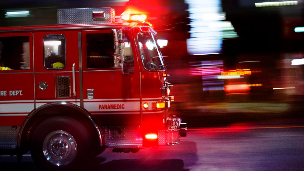 Crews battle structure fire in Victoria neighborhood, city officials say — WCCO / CBS Minnesota, Shakopee Community news
