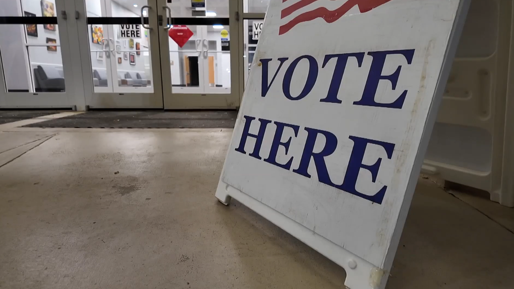 More than 200K Minnesotans have cast their ballots in midterm election — WCCO / CBS Minnesota, Shakopee Community news