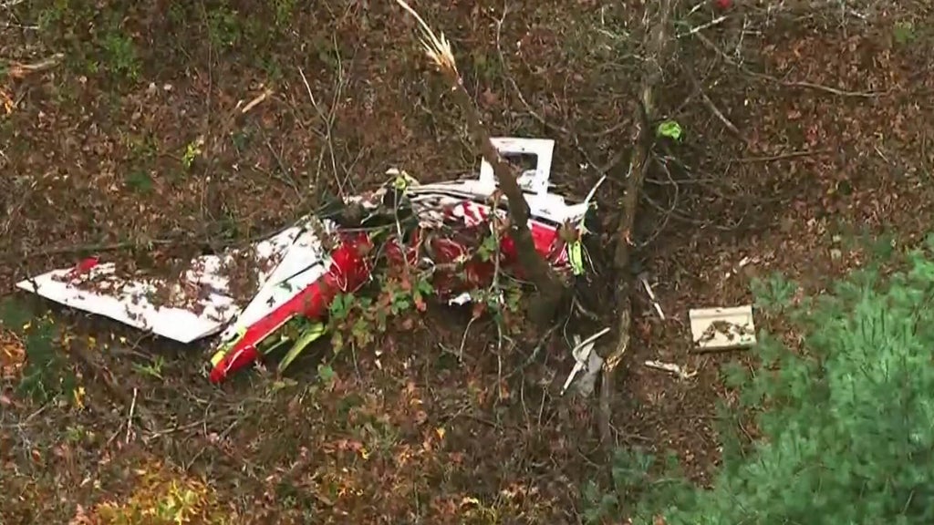 Community mourns pilot among 6 dead in Wisconsin plane crash — WCCO / CBS Minnesota, Shakopee Dining news