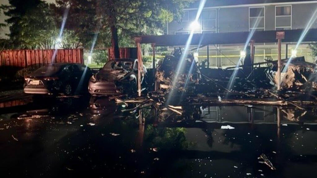 Overnight fire at San Jose housing complex damages more than 20 vehicles, carport — CBS Bay Area (KPIX), Shakopee Community news