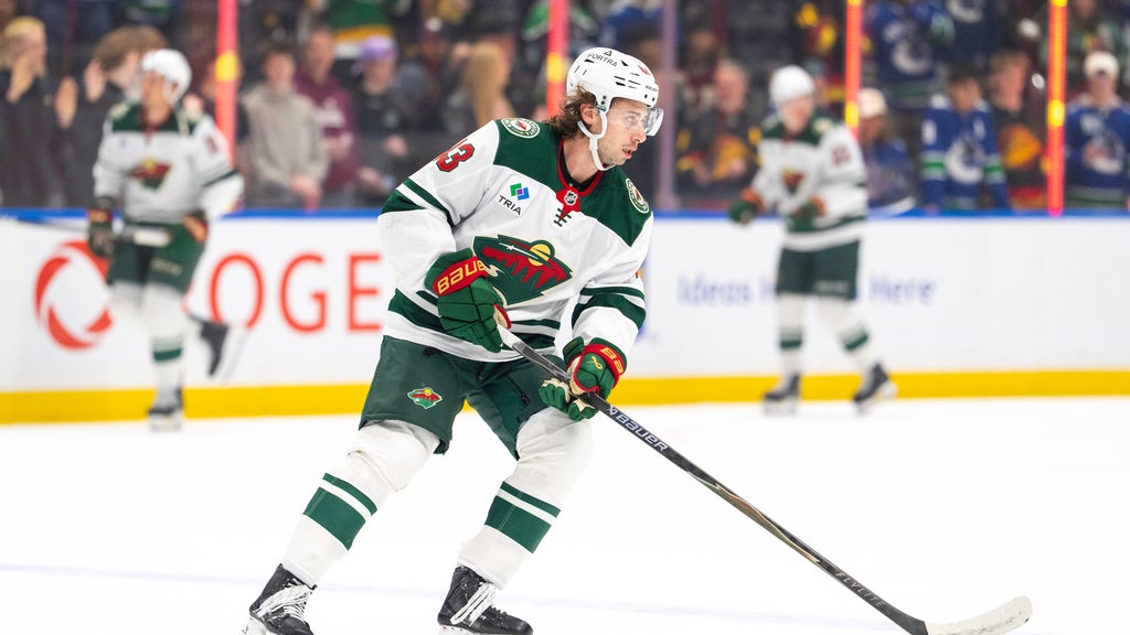 Quinn Hughes has goal, assist in his Vancouver return in Wild's 4-2 victory — WCCO / CBS Minnesota, Shakopee Sports news