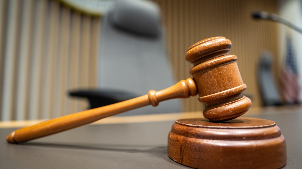 Bloomington man who sexually assaulted 16-year-old girl sentenced to 4 years in prison — WCCO / CBS Minnesota, Shakopee Health news