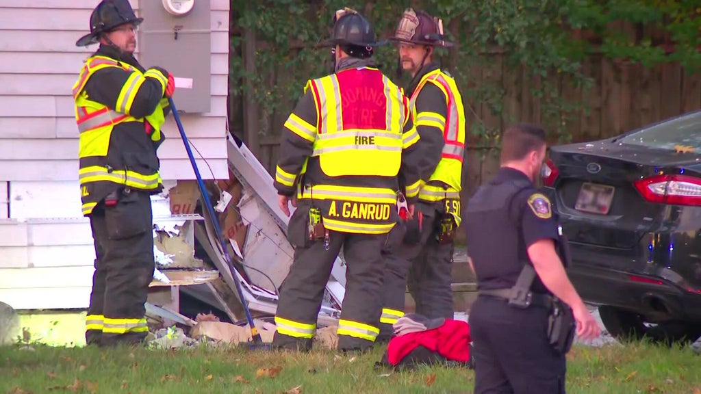 Man blew through Bloomington stop sign, hit car, which then struck home, police say — WCCO / CBS Minnesota, Shakopee Community news