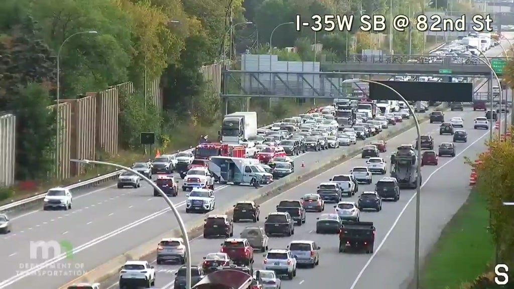 3 drivers injured in crash on Interstate 35W in Bloomington, state patrol says — WCCO / CBS Minnesota, Shakopee Health news