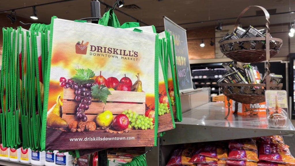 Hopkins grocery store seeks community support amid sales struggles — WCCO / CBS Minnesota, Shakopee Government news