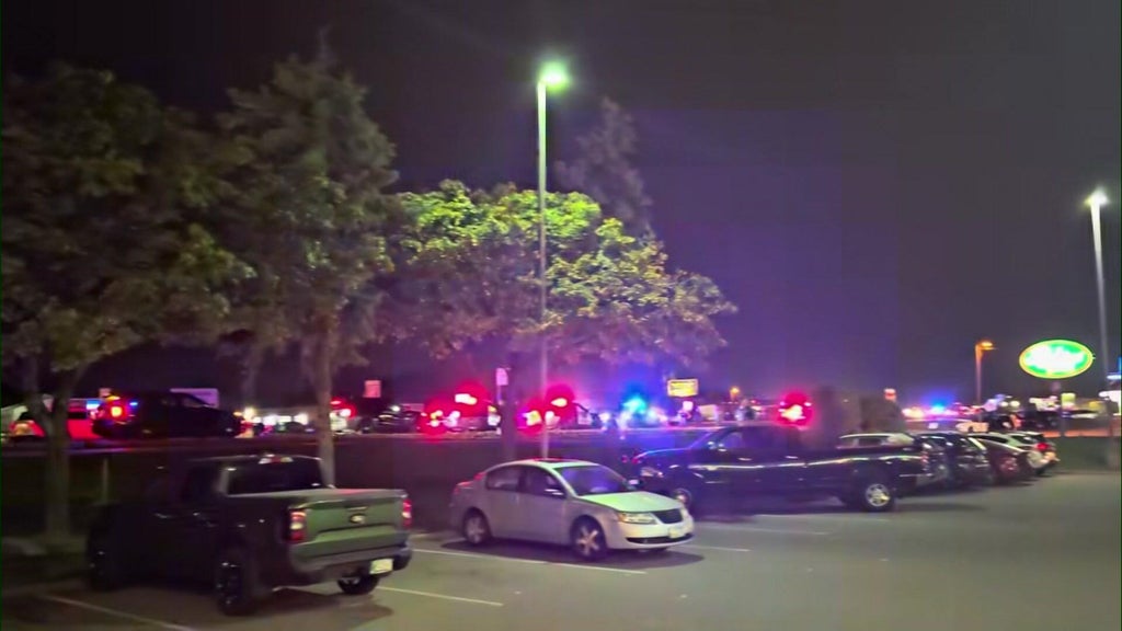 Police respond to Osseo High School after several fights break out at end of football game — WCCO / CBS Minnesota, Shakopee Schools news