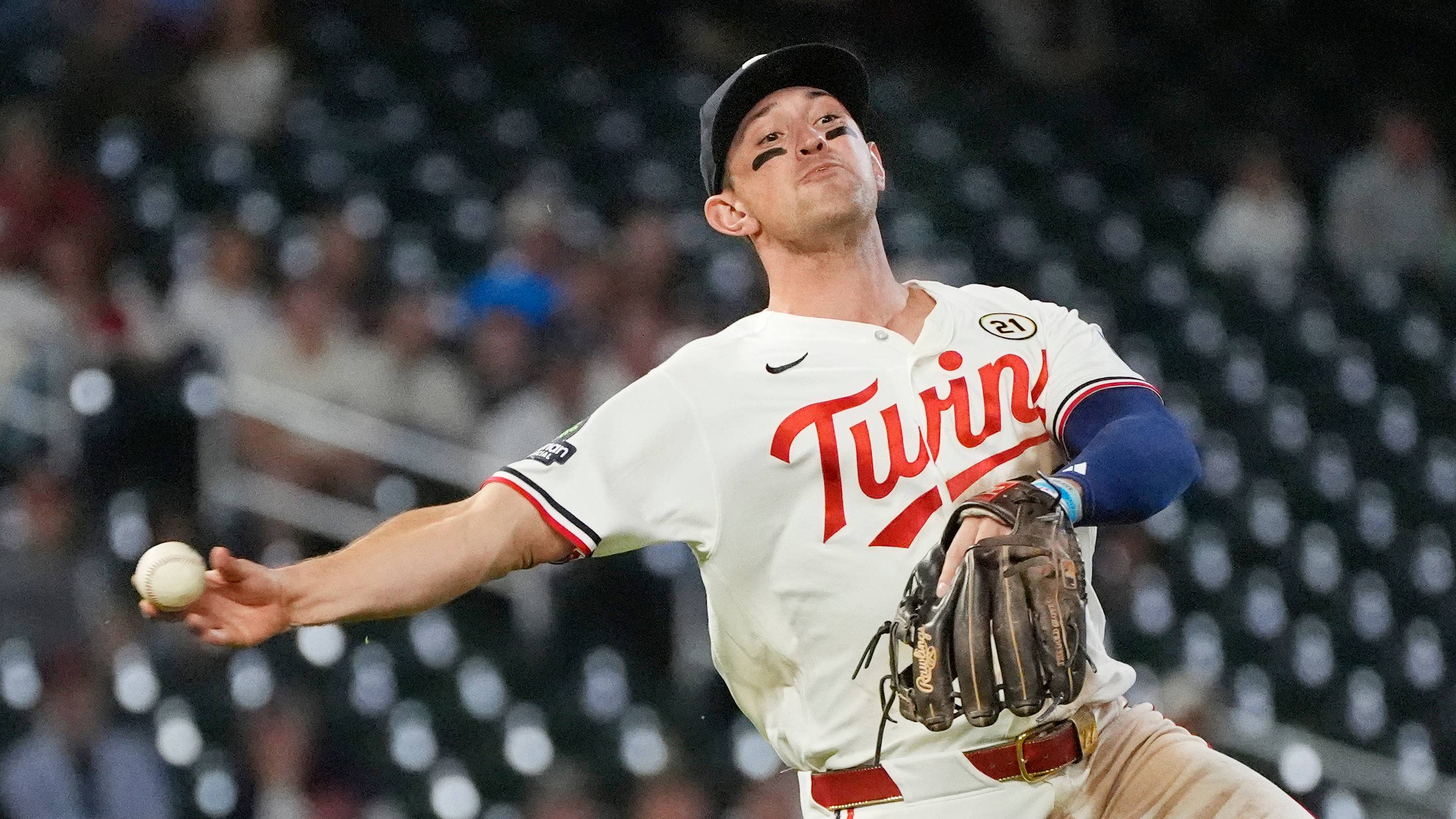 Brooks Lee's Gold Glove nomination further vindicates Twins' decision to move him to third base — Puckett's Pond (Twins), Shakopee Sports news