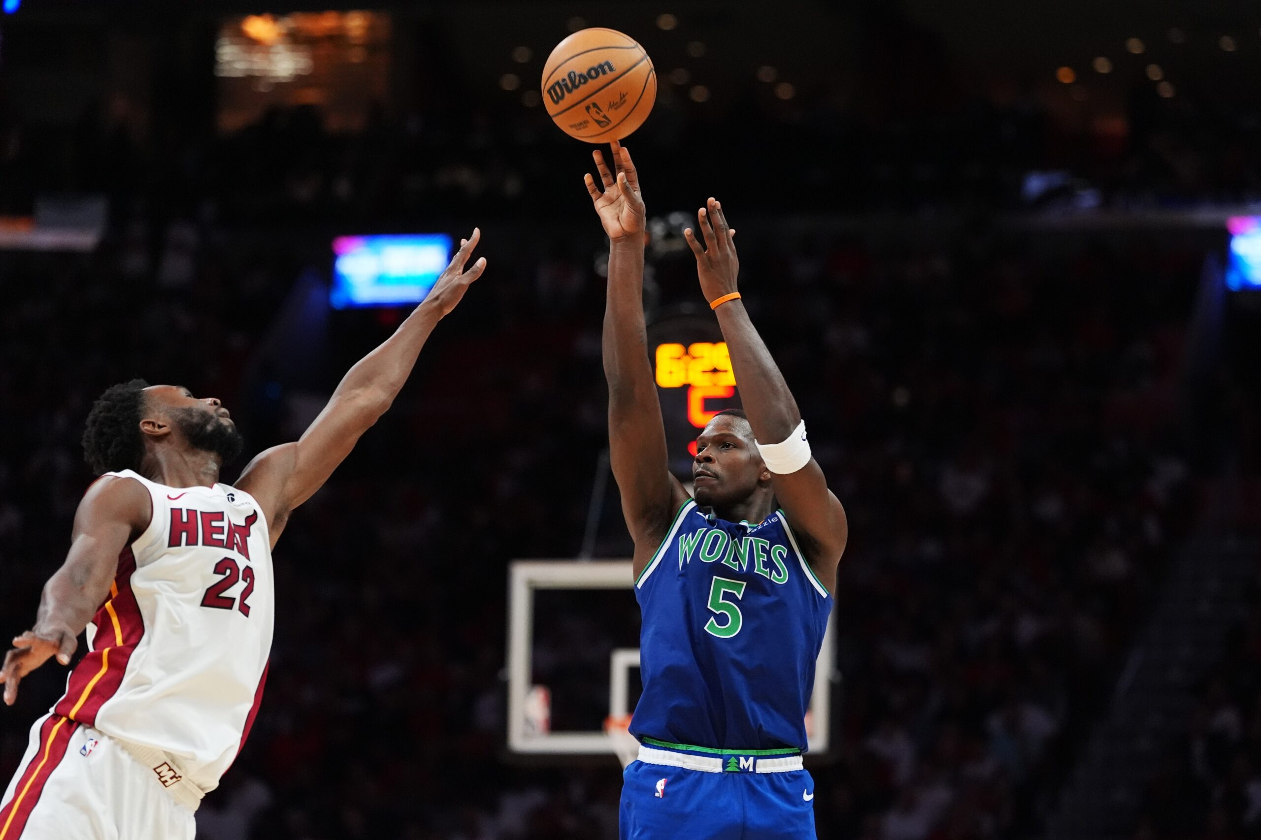 Anthony Edwards scores 45, Wolves roll past Heat 131-106 to spoil Giannis’ opener — KSTP 5, Shakopee Business news