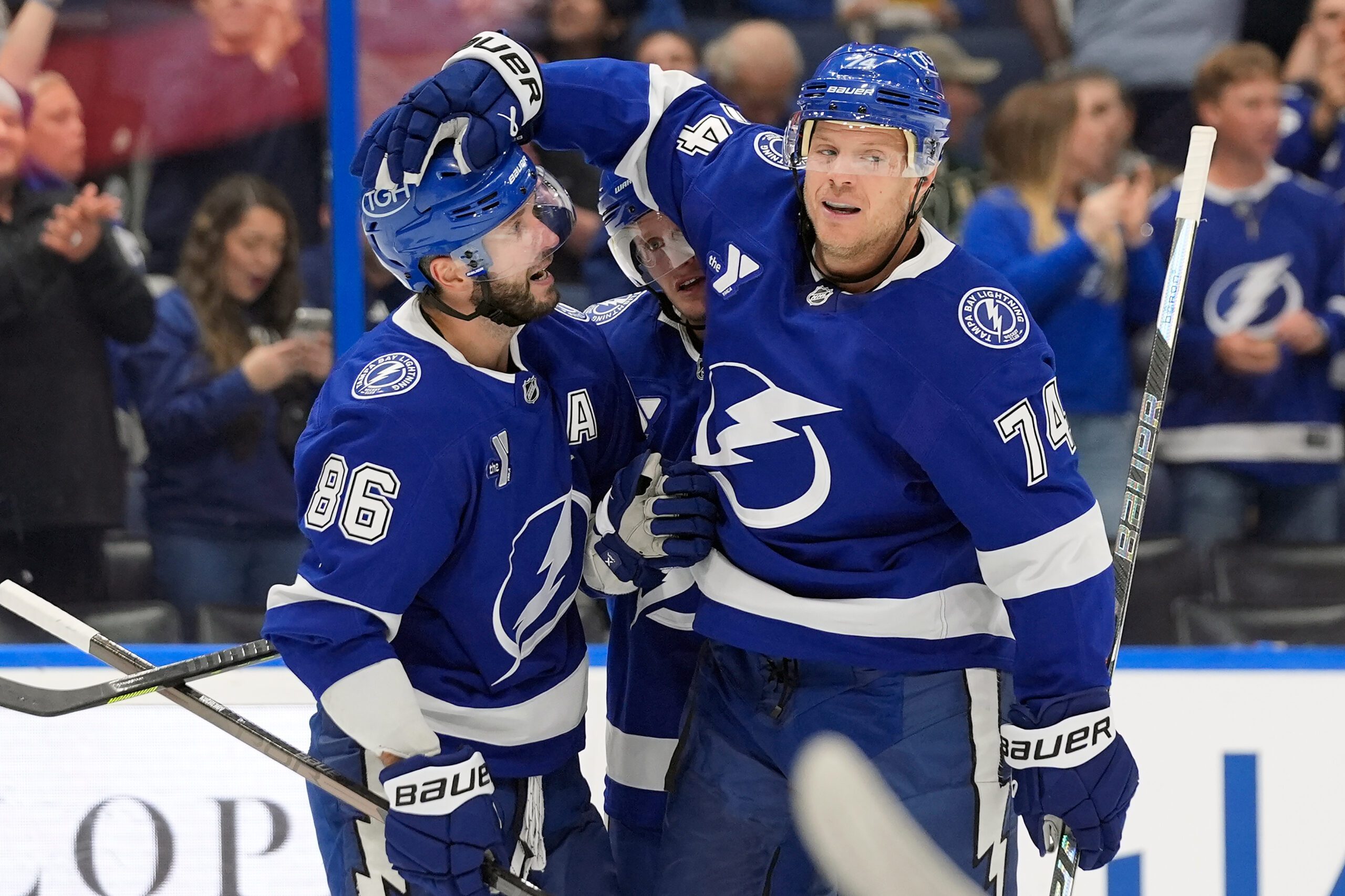 Carlson scores twice to help the Lightning beat the Wild 3-2 — KSTP 5, Shakopee Business news