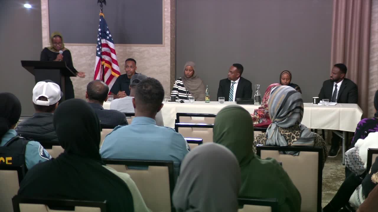 Somali-American police officers address gang violence at town hall; community shares possible solutions — KSTP 5, Shakopee Business news
