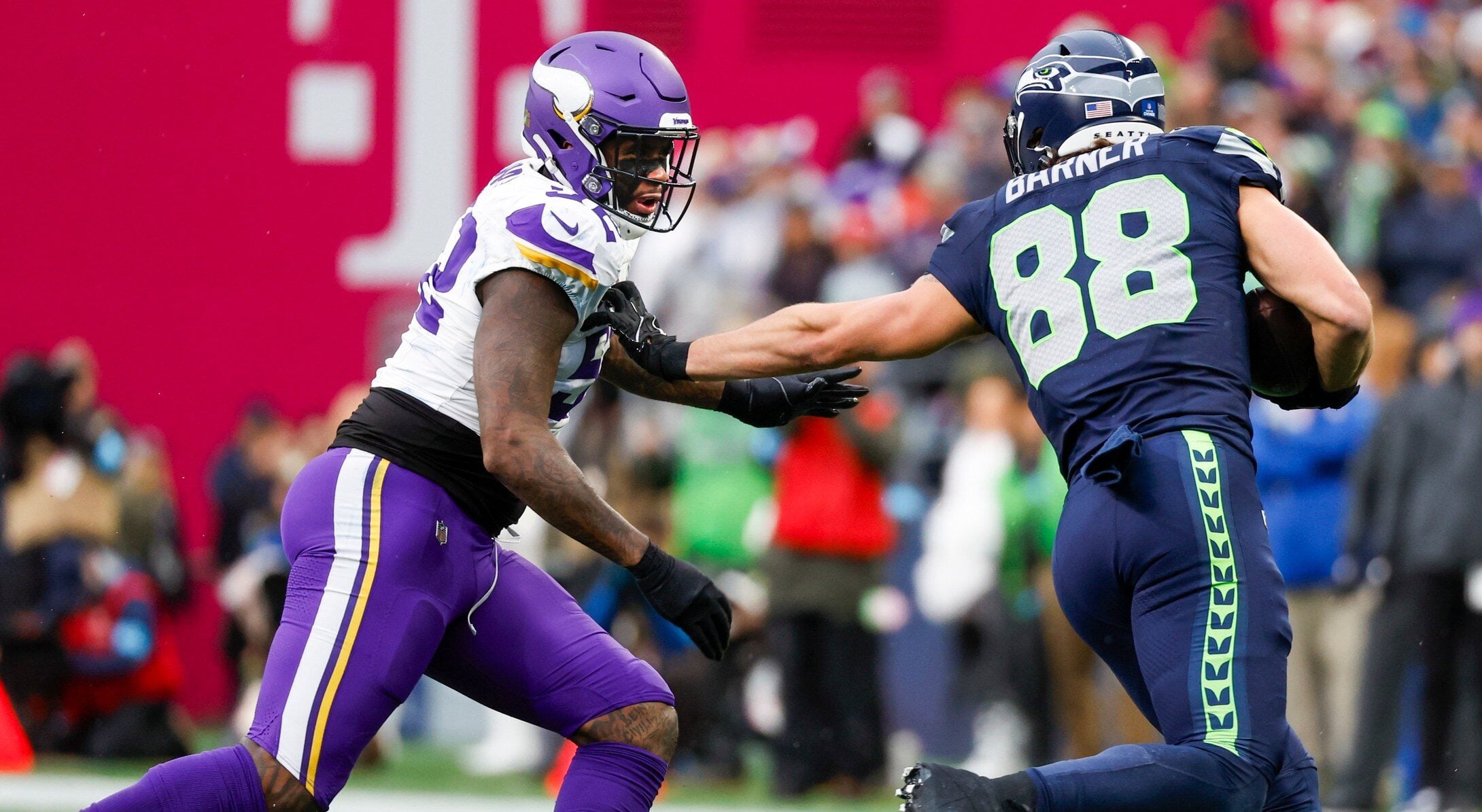 MN Vikings Bring Back Familiar Linebacker (Again) — Minnesota Sports Fan, Shakopee Arts news