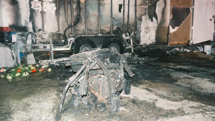 'I'm going back' | East Sixth Street food truck owner recovering after generator explosion burns trailer — KVUE (Austin), Shakopee Dining news