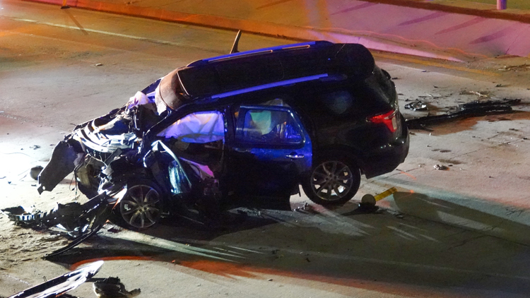 2 dead, 1 injured after rollover crash Wednesday night in East Austin — KVUE (Austin), Shakopee Community news