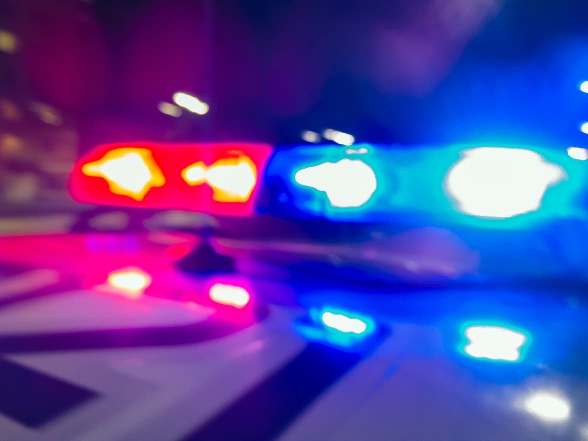 Bradenton Man Dies After SUV Crashes Into Tree In Sarasota County — Sarasota Patch, Shakopee Health news