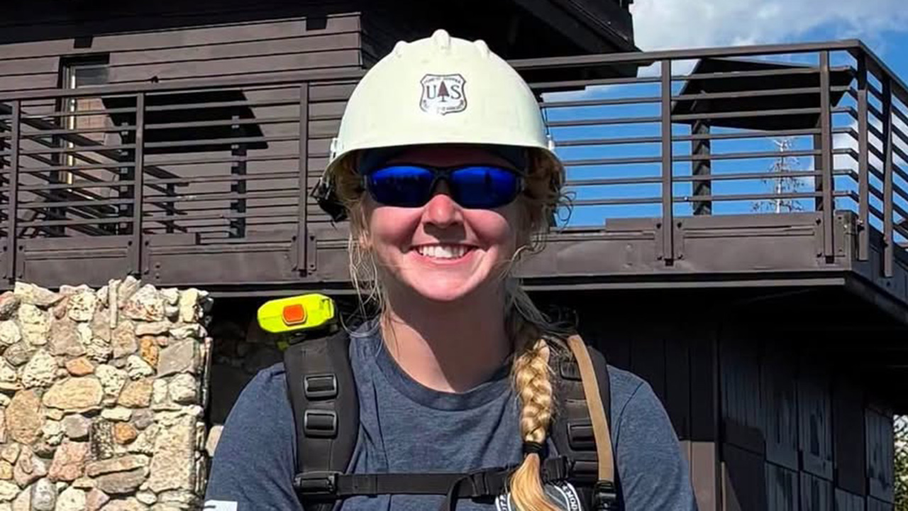 Firefighter, 24, died after being struck by a tree battling La. wildfire — FOX 9, Shakopee Community news
